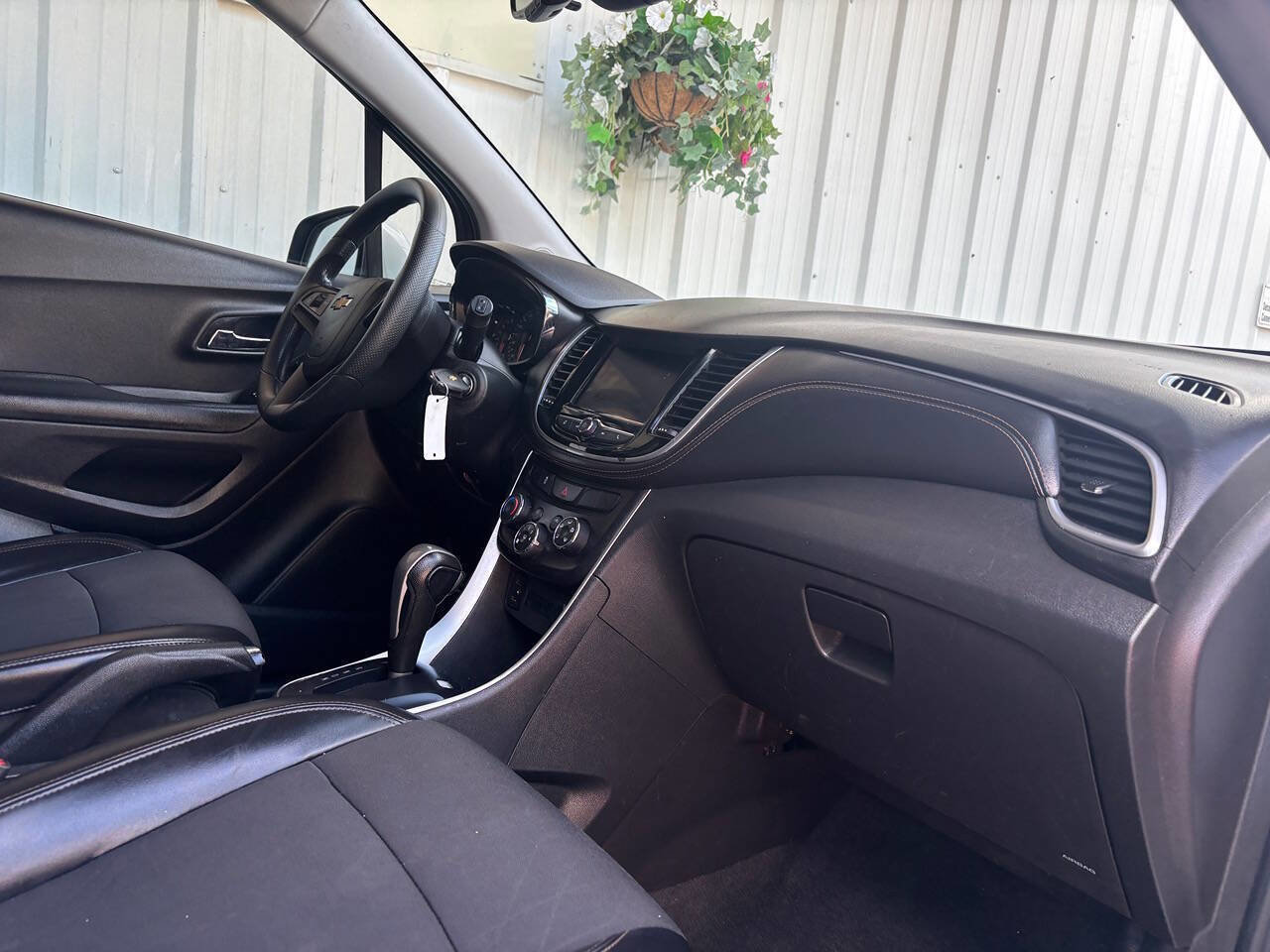 Used 2021 Chevrolet Trax LT image 13