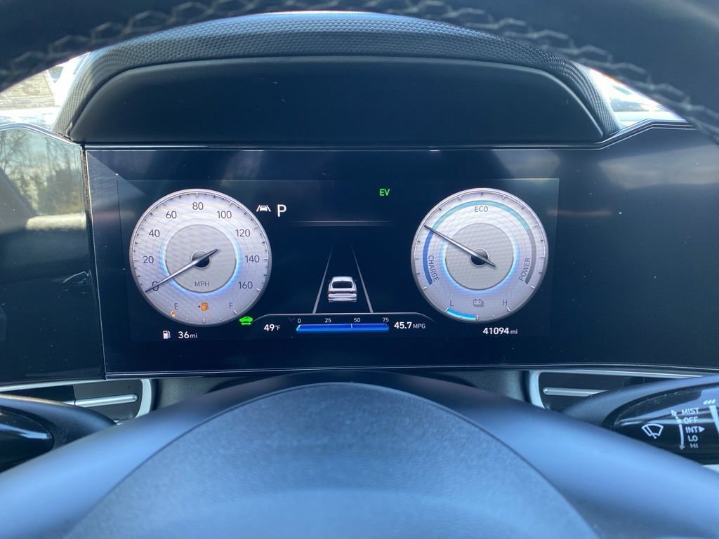 Certified 2022 Hyundai Elantra Limited w/ Cargo Package image 11