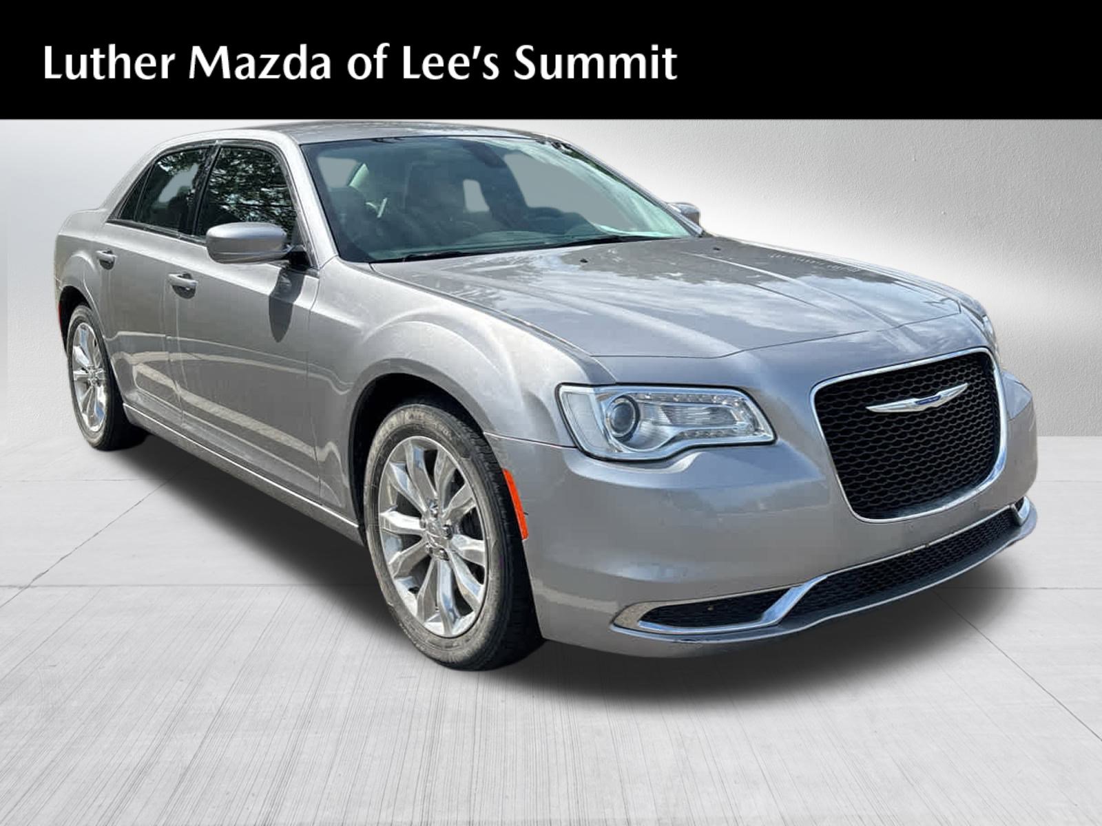 Used 2017 Chrysler 300 Limited