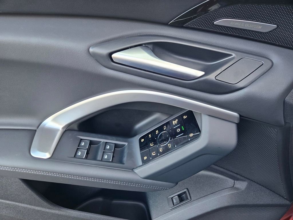 New 2025 Audi Q5 Premium Plus image 18