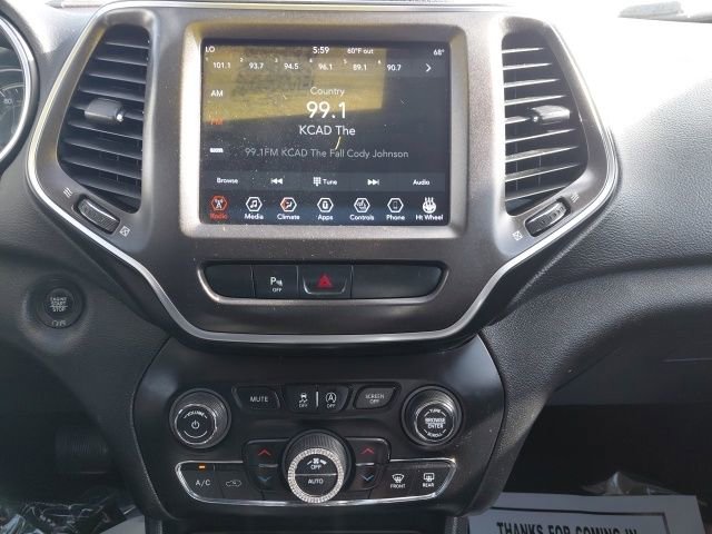 Used 2019 Jeep Cherokee Trailhawk w/ Cold Weather Group AWD/4WD image 18