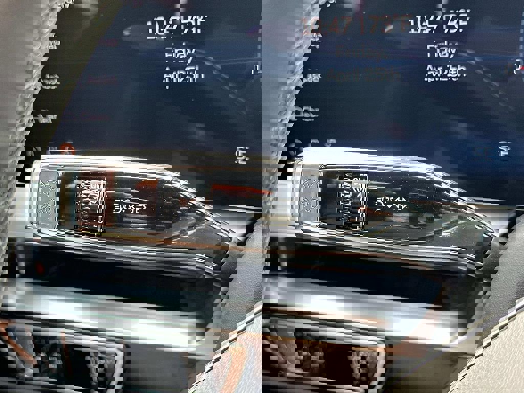 New 2025 Cadillac Lyriq Sport image 17