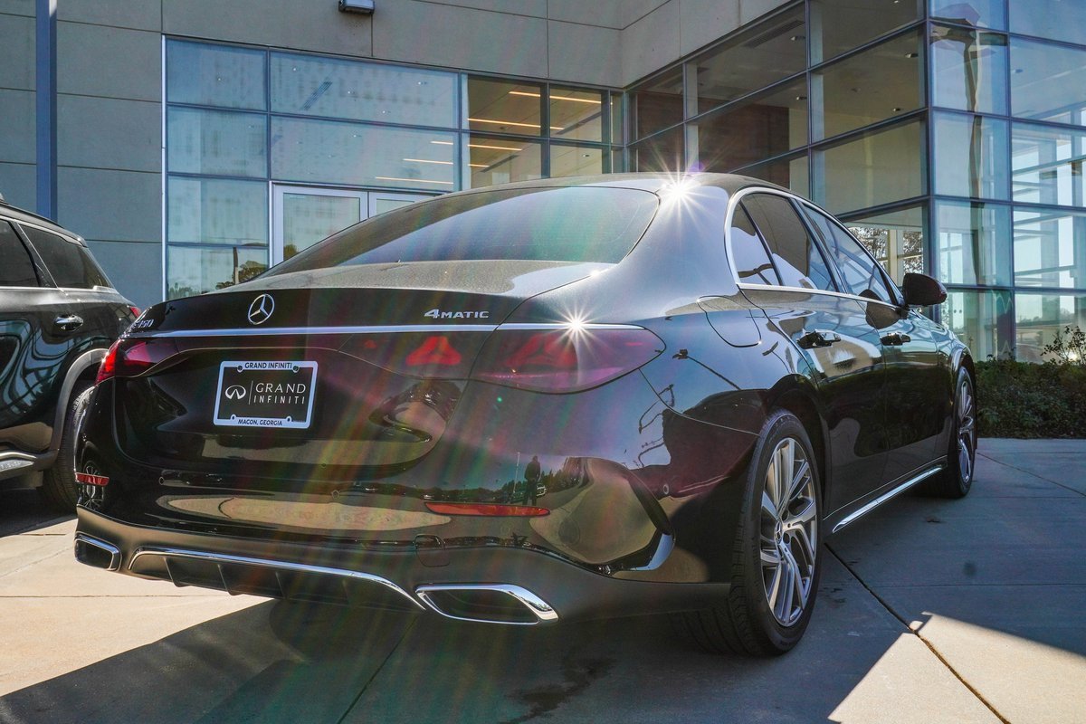 Used 2024 Mercedes-Benz E 350 4MATIC Sedan image 9