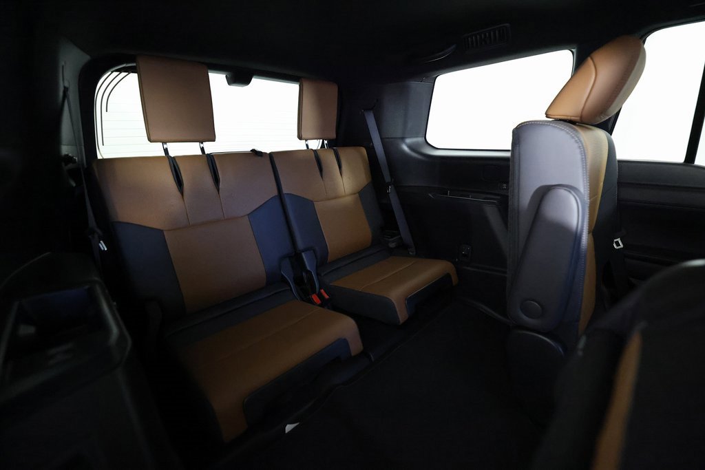 Used 2025 Lexus GX 550 image 12