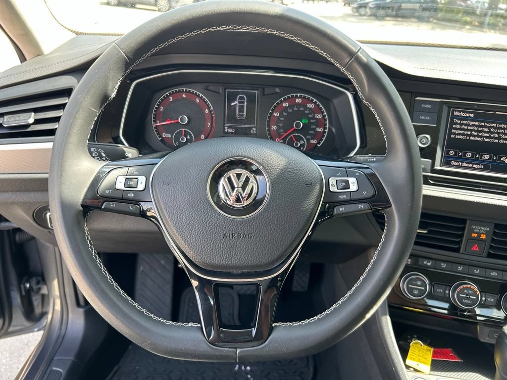 Certified 2021 Volkswagen Jetta SE w/ SE Cold Weather Package FWD image 23