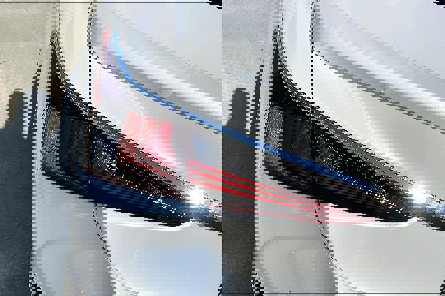 Certified 2025 Lexus ES 300h w/ Premium Package image 28