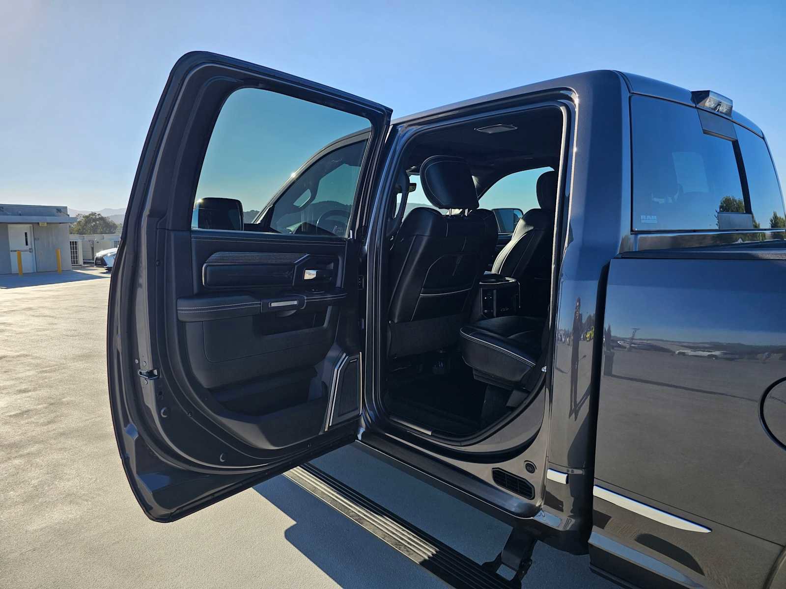 Used 2020 RAM 2500 Limited image 19