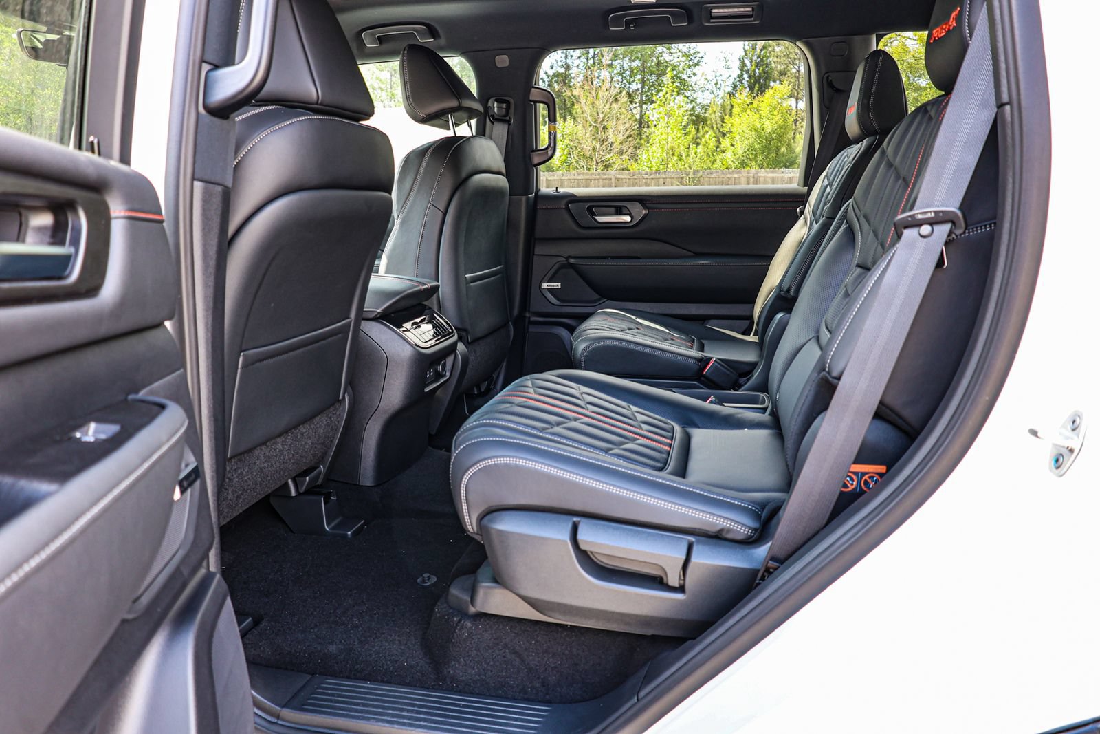 New 2026 Nissan Armada PRO-4X AWD/4WD image 16