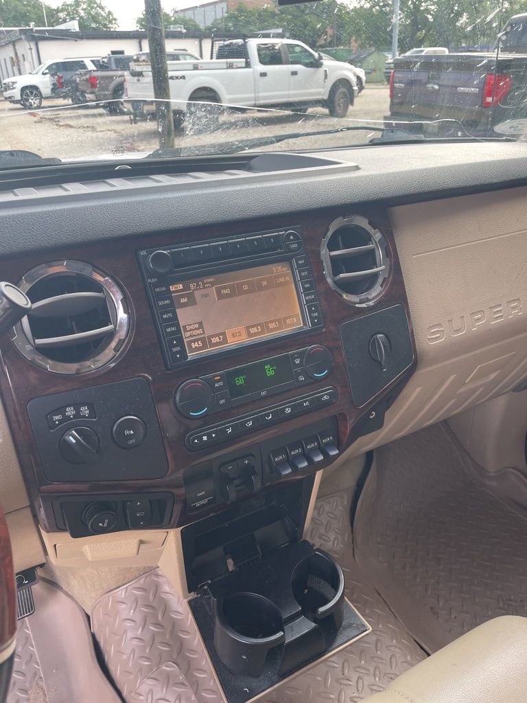 Used 2008 Ford F250 4x4 Crew Cab Super Duty image 12
