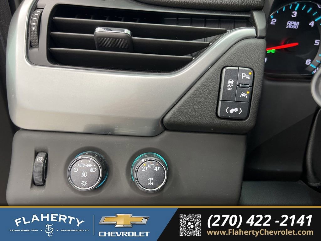 Used 2018 Chevrolet Tahoe LT w/ Luxury Package AWD/4WD image 26