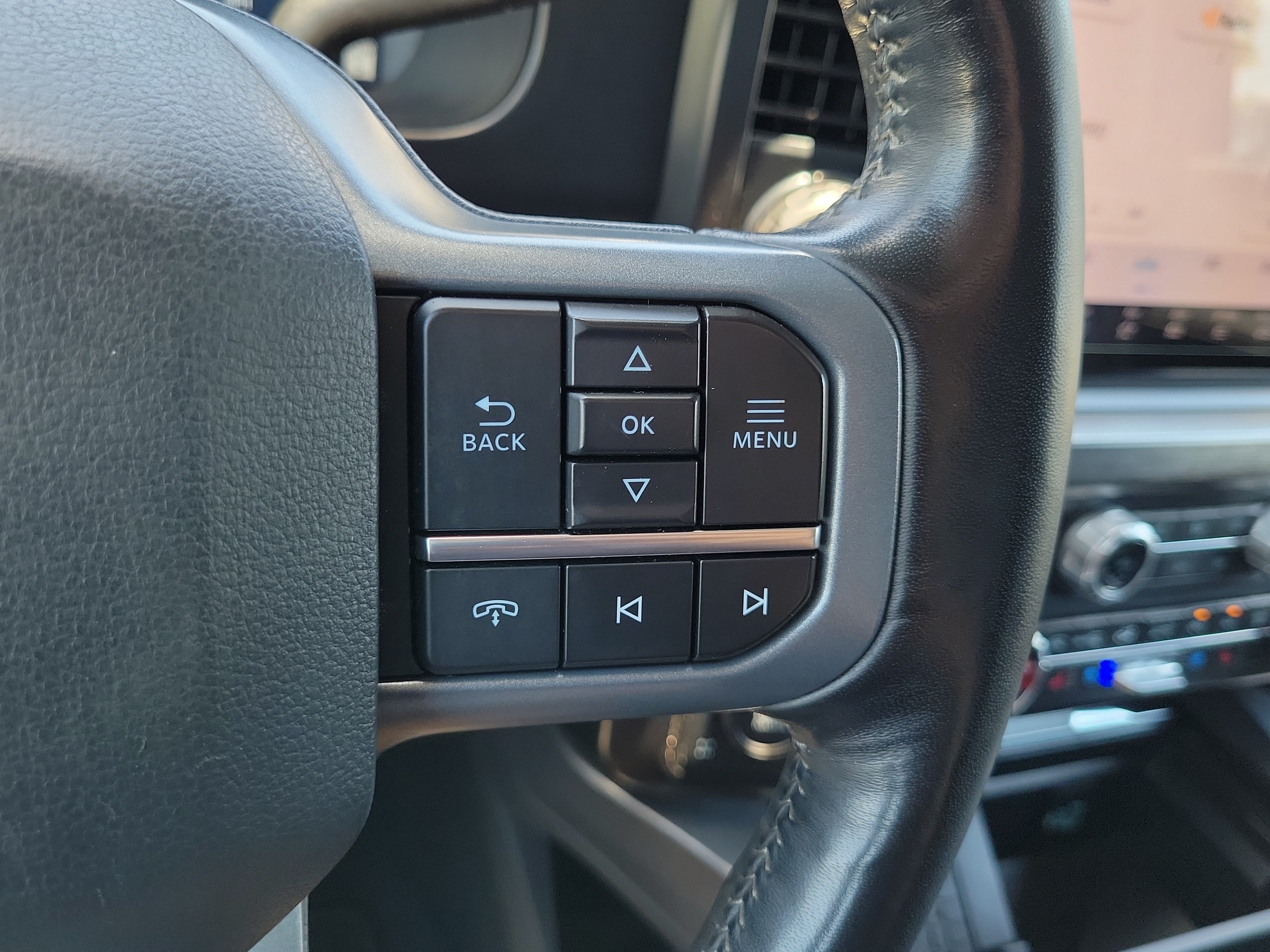Used 2024 Ford F250 Lariat w/ Lariat Ultimate Package AWD/4WD image 23