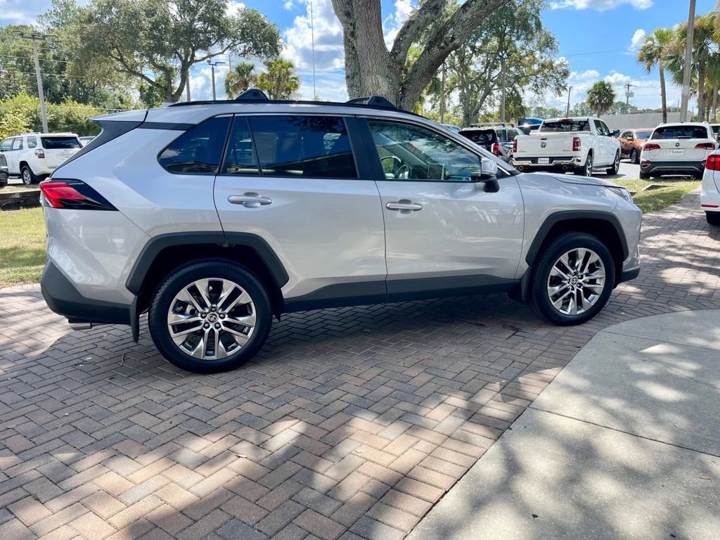 Used 2025 Toyota RAV4 XLE Premium image 7