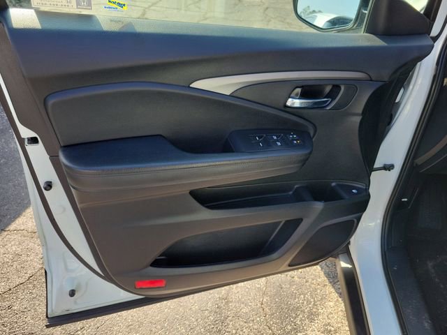 Used 2021 Honda Passport Sport image 9