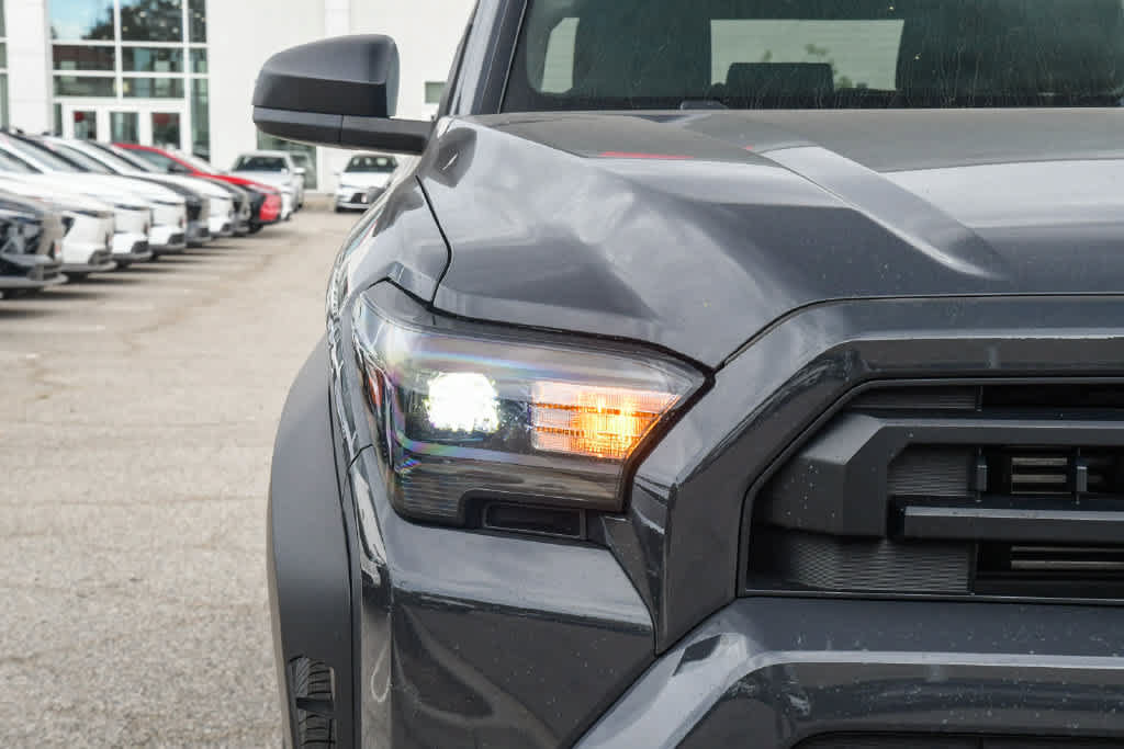 Used 2025 Toyota 4Runner SR5 RWD image 4