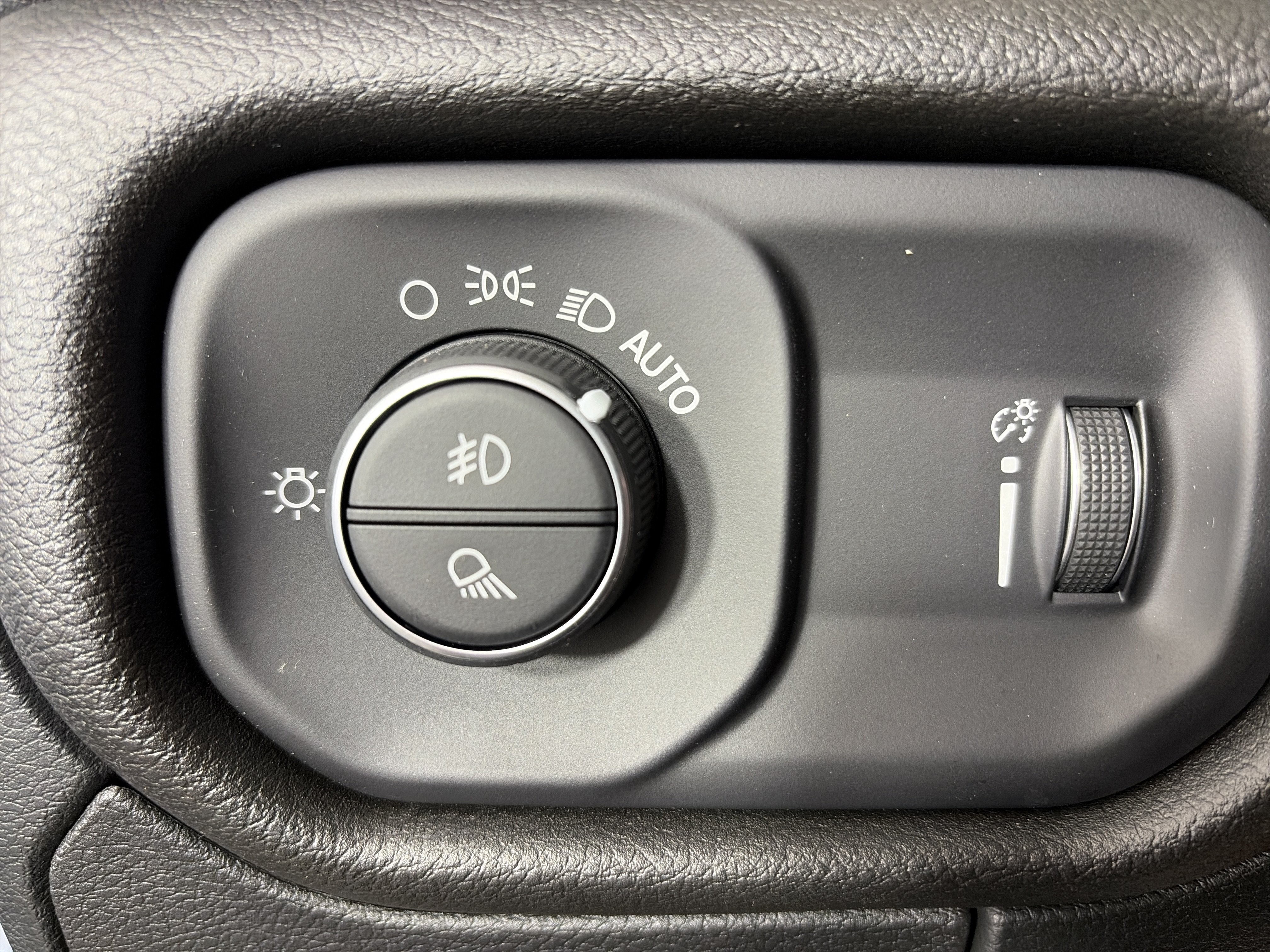 Used 2022 RAM 1500 Big Horn AWD/4WD image 29