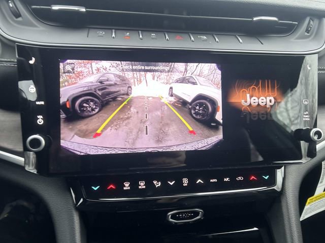 New 2026 Jeep Grand Cherokee Altitude AWD/4WD image 8