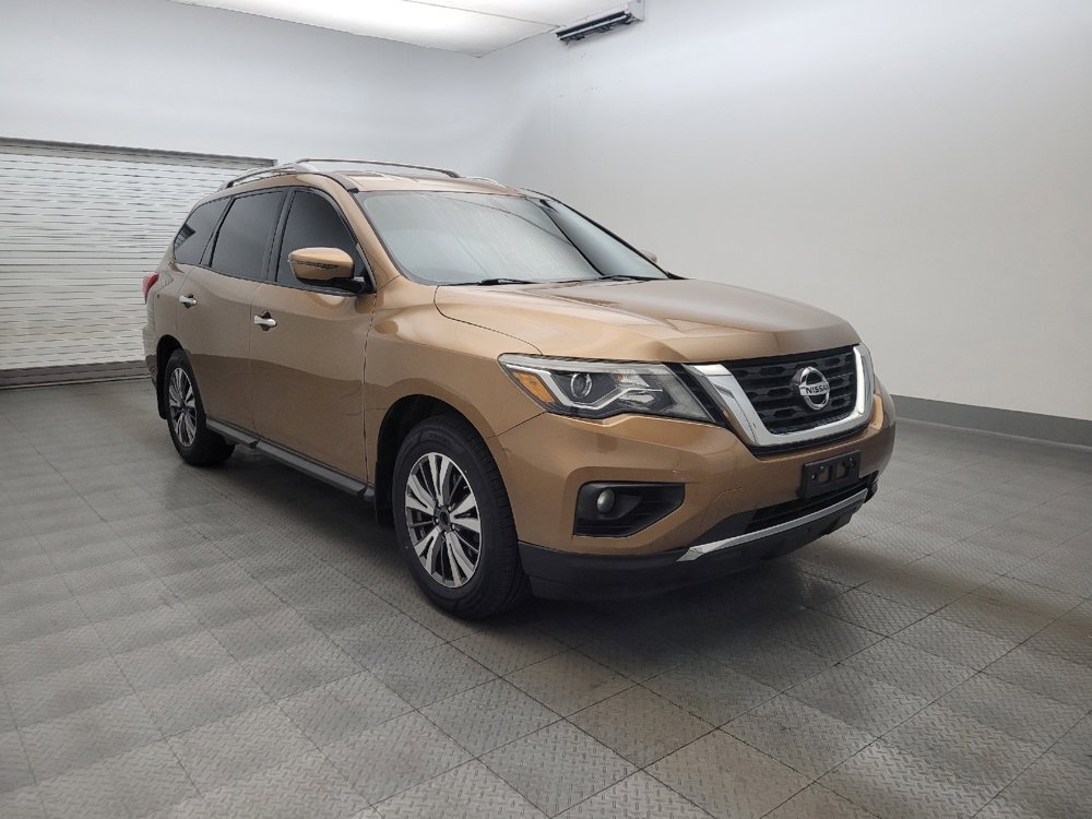 Used 2017 Nissan Pathfinder SV w/ SV Cold Weather Package FWD image 13