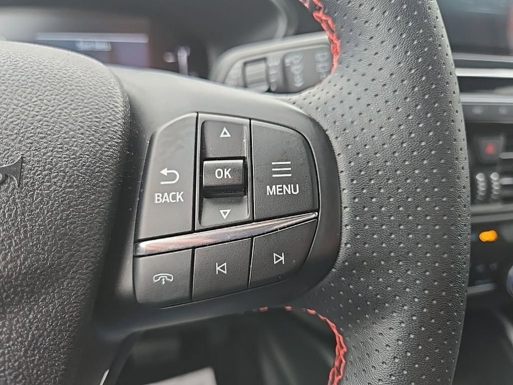 Used 2025 Ford Escape ST-Line image 39