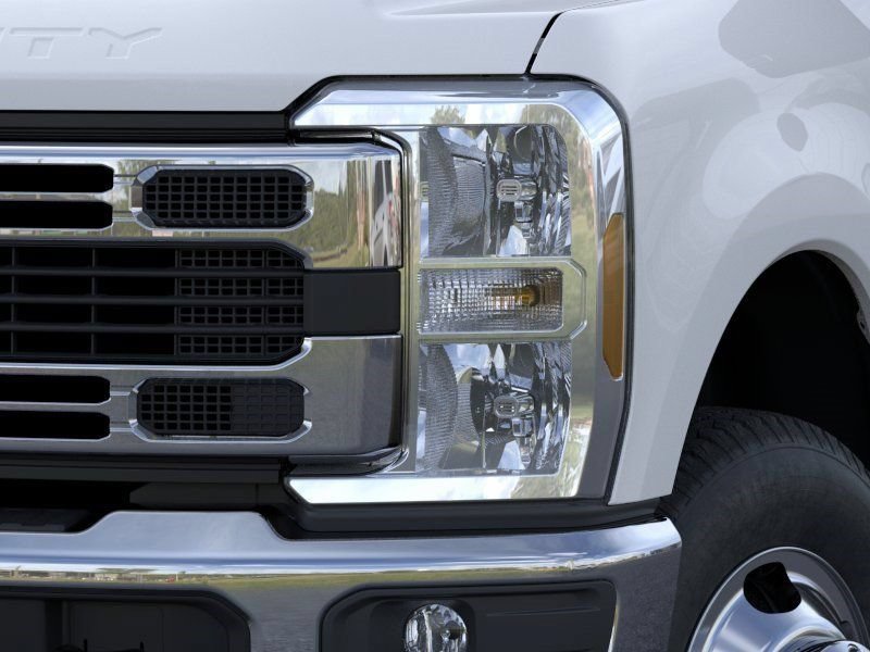 New 2026 Ford F350 4x4 Crew Cab DRW Super Duty image 18