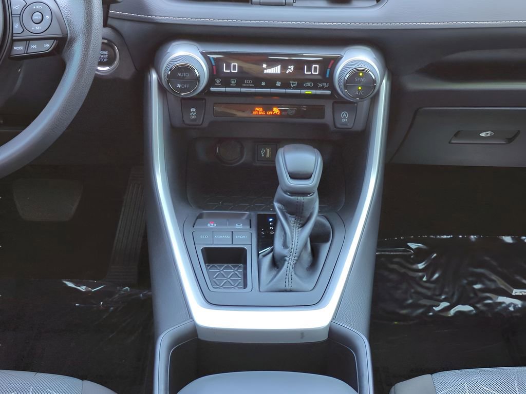 Used 2023 Toyota RAV4 XLE w/ Convenience Package image 21