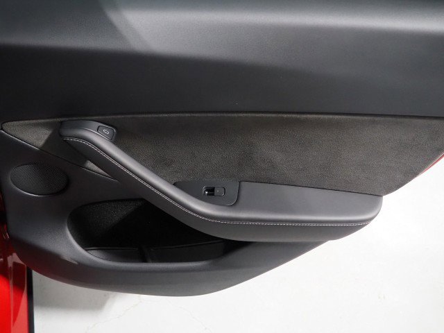 Used 2023 Tesla Model Y Long Range image 61