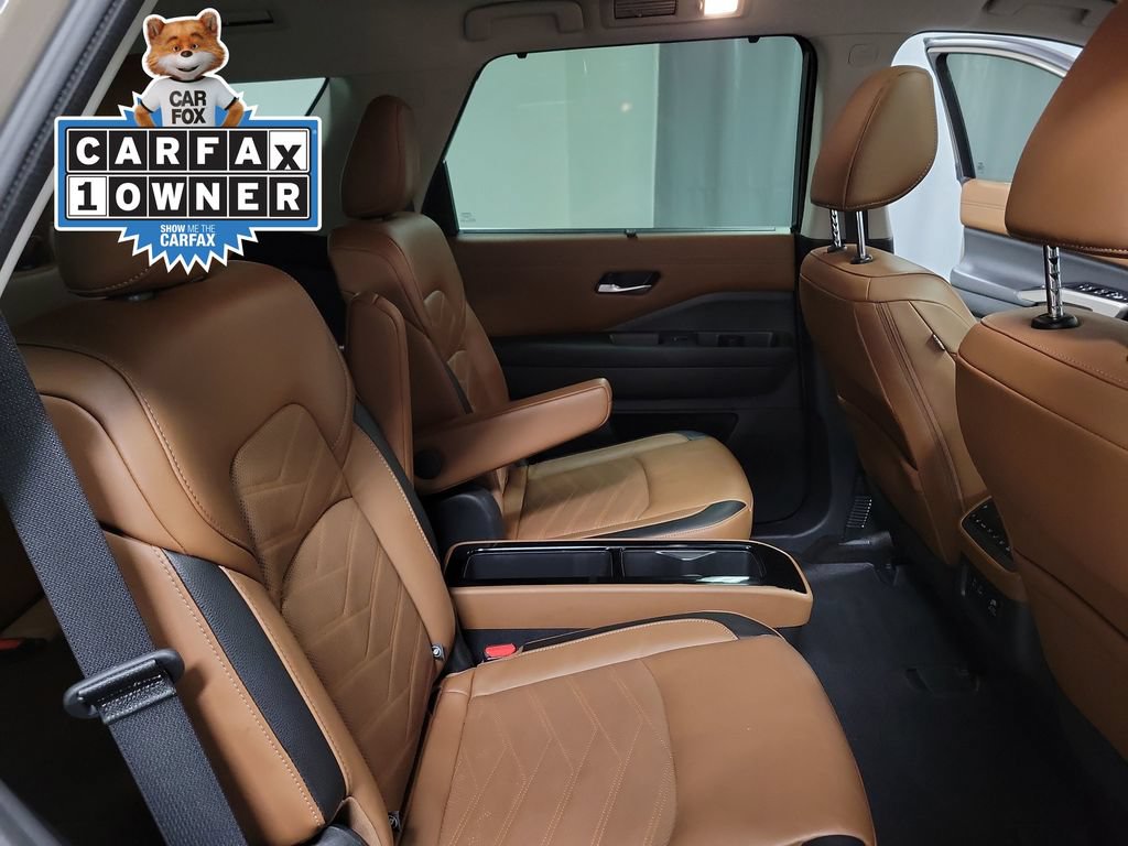 Used 2024 Nissan Pathfinder Platinum AWD/4WD image 30