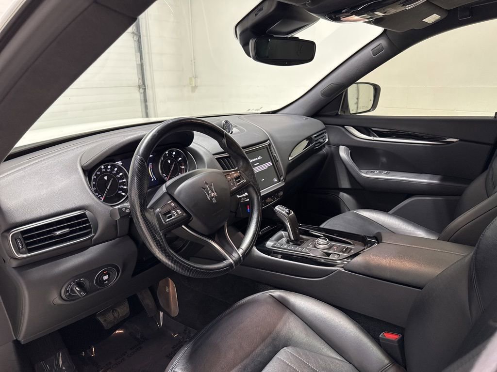Used 2021 Maserati Levante image 14
