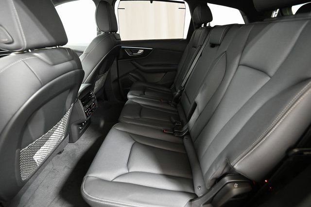 New 2026 Audi Q7 3.0T Premium Plus AWD/4WD image 9
