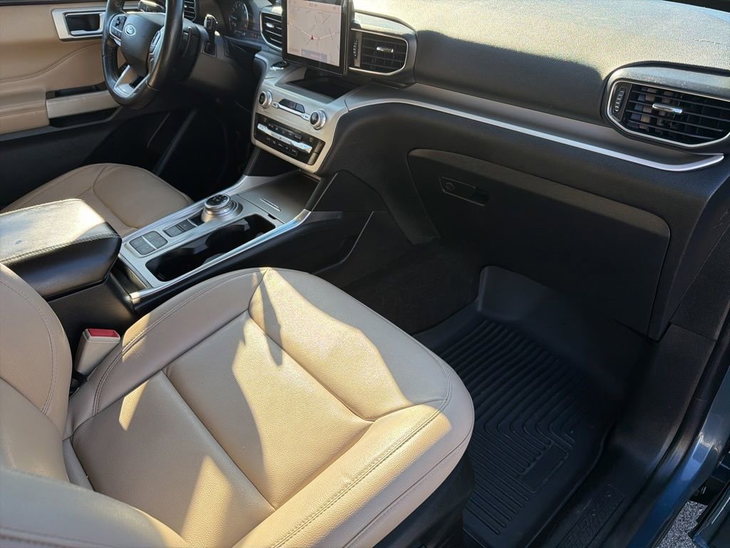 Used 2020 Ford Explorer XLT w/ Equipment Group 202A image 33