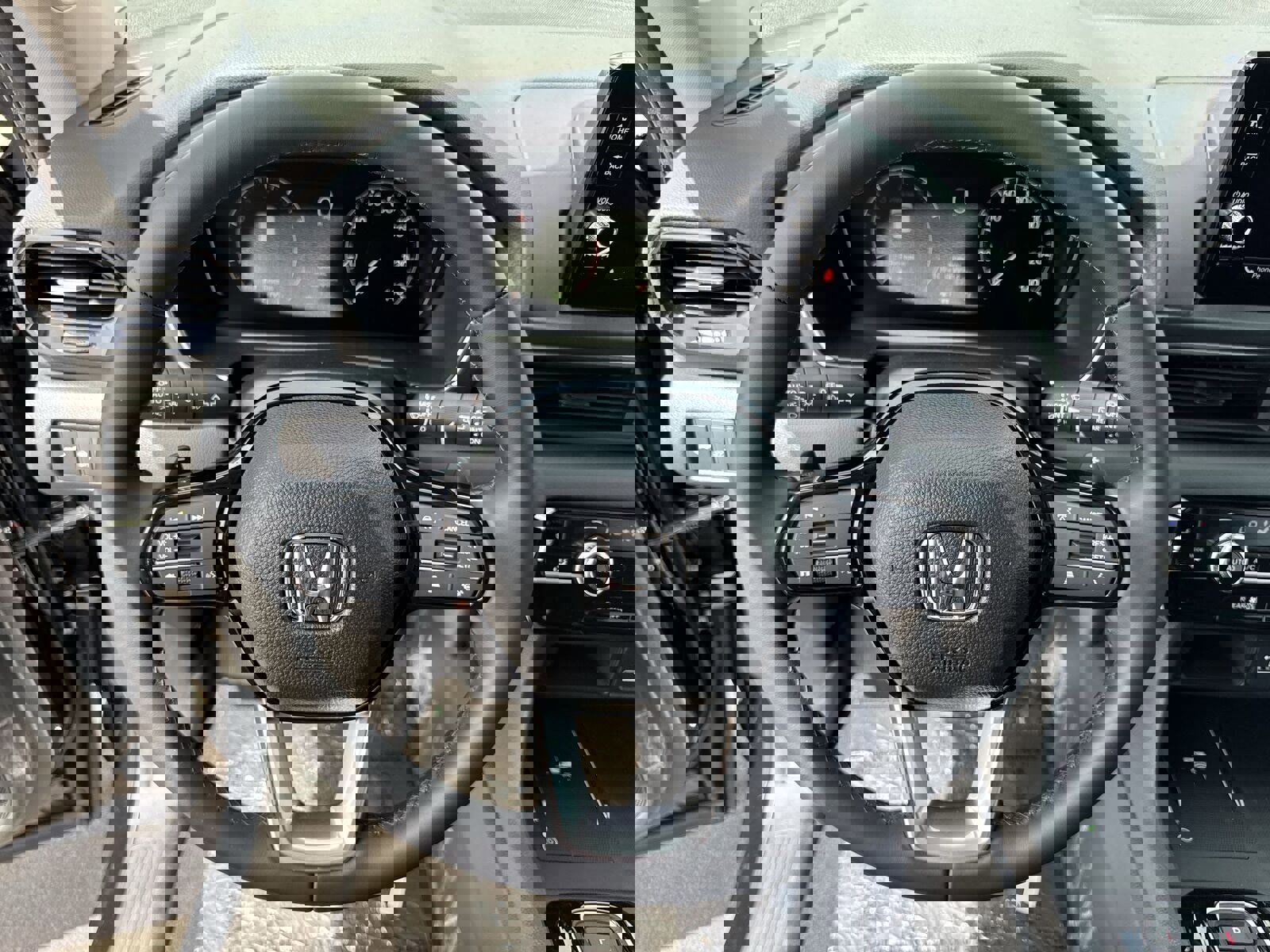 New 2025 Honda Pilot EX-L image 13