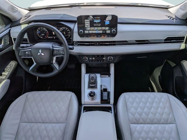 Used 2023 Mitsubishi Outlander SEL FWD image 14