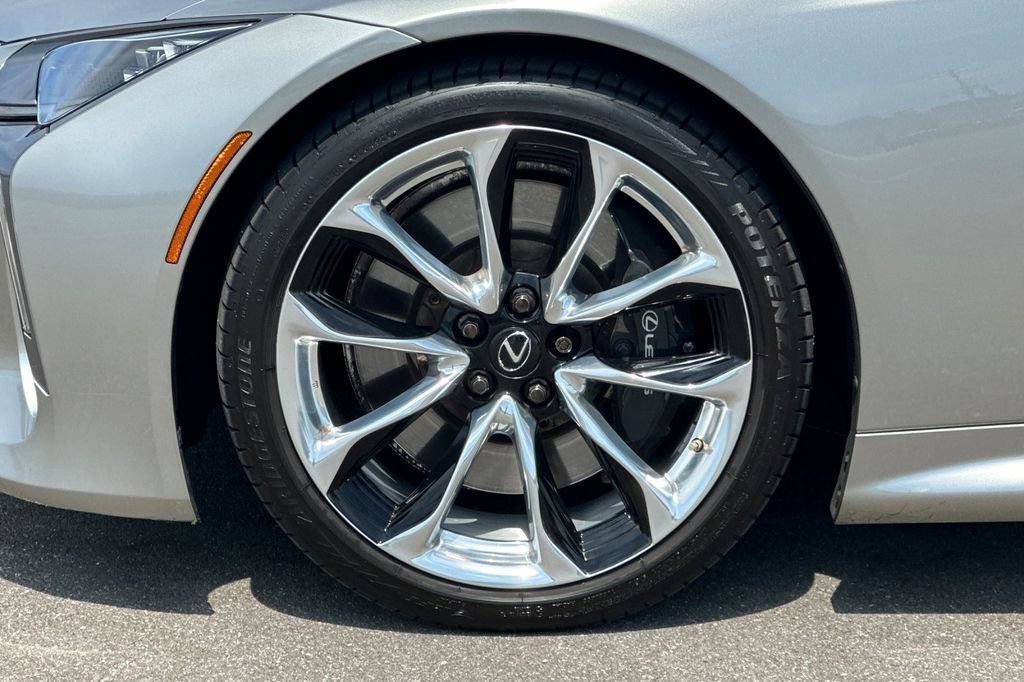 Used 2018 Lexus LC 500 Coupe w/ Performance Package RWD image 25
