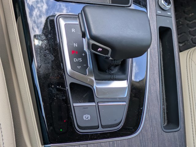 Used 2023 Audi Q5 2.0T Premium w/ Convenience Package image 13