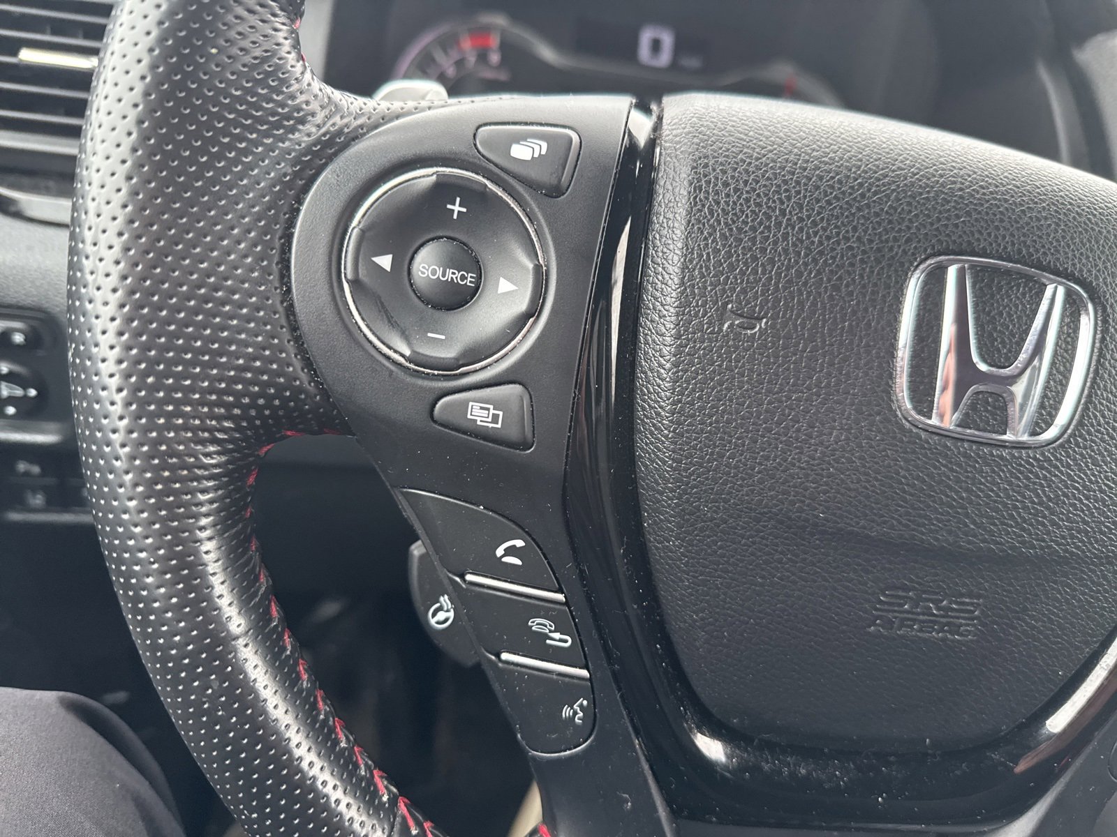 Used 2023 Honda Ridgeline Black Edition image 17