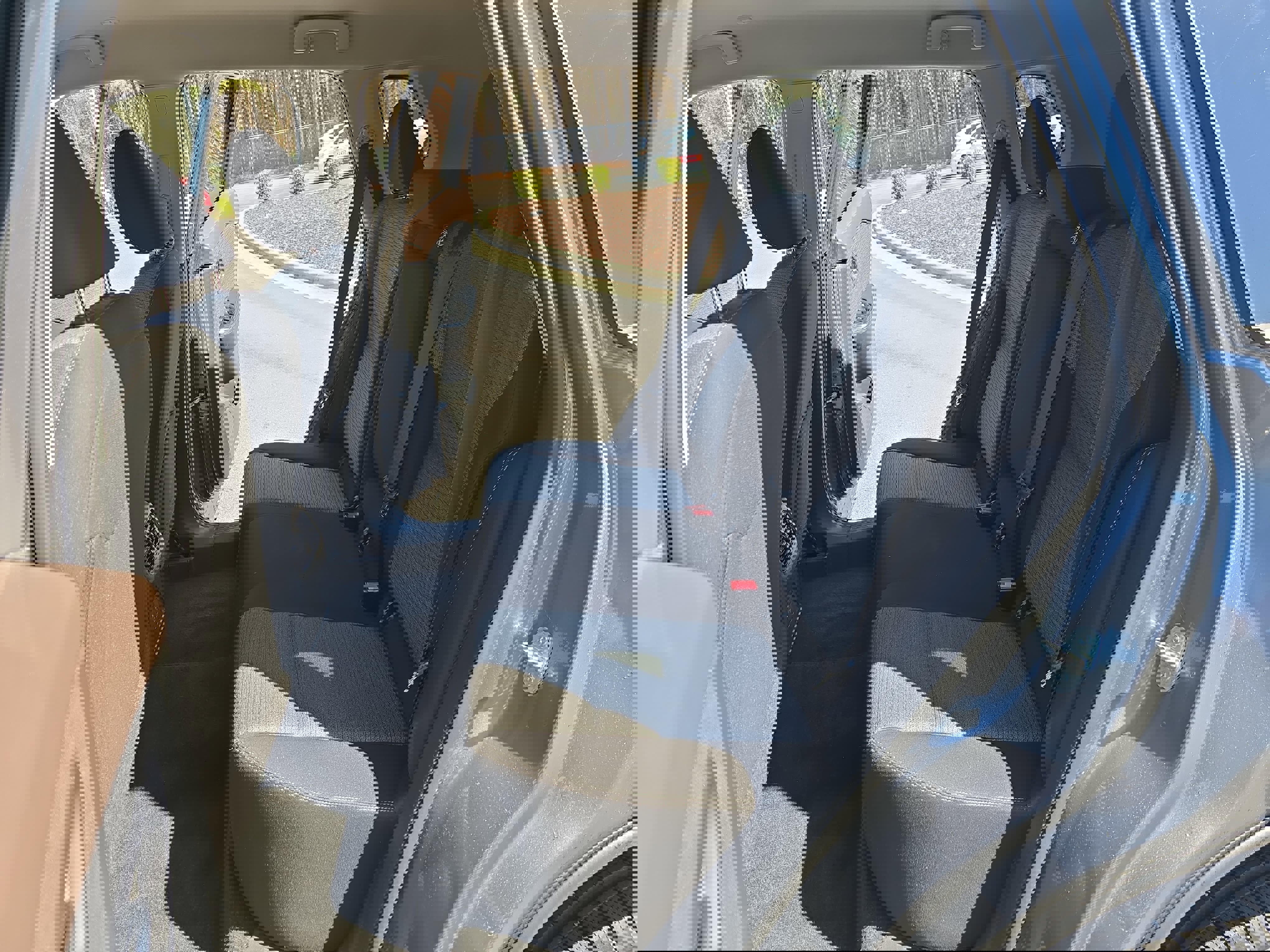 Used 2023 Nissan Rogue SV image 15