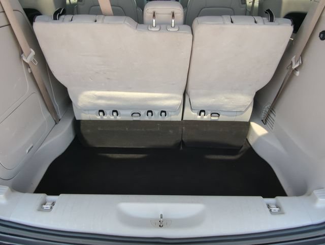Used 2020 Chrysler Pacifica Limited w/ Tire & Wheel Group FWD image 25