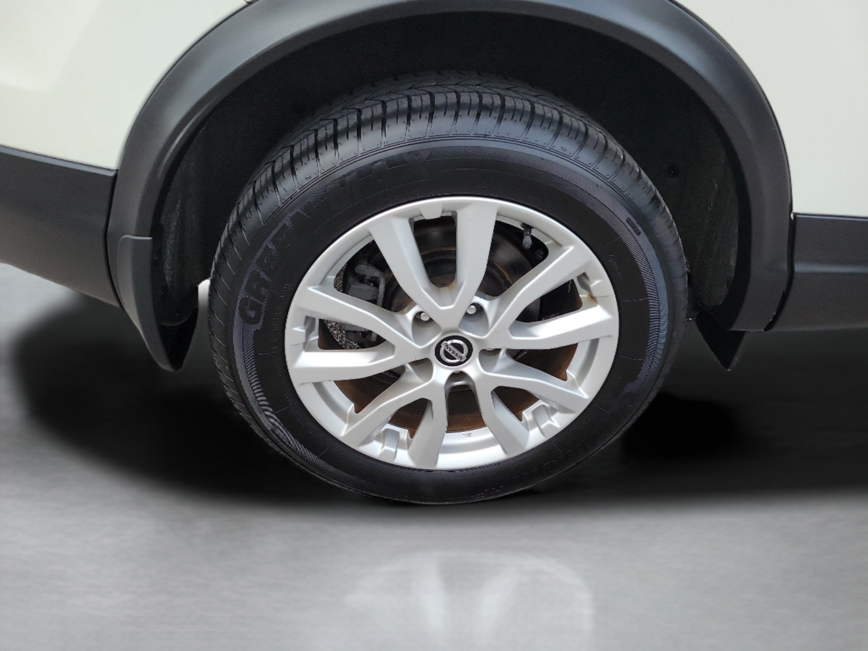 Used 2020 Nissan Rogue Sport SV FWD image 39