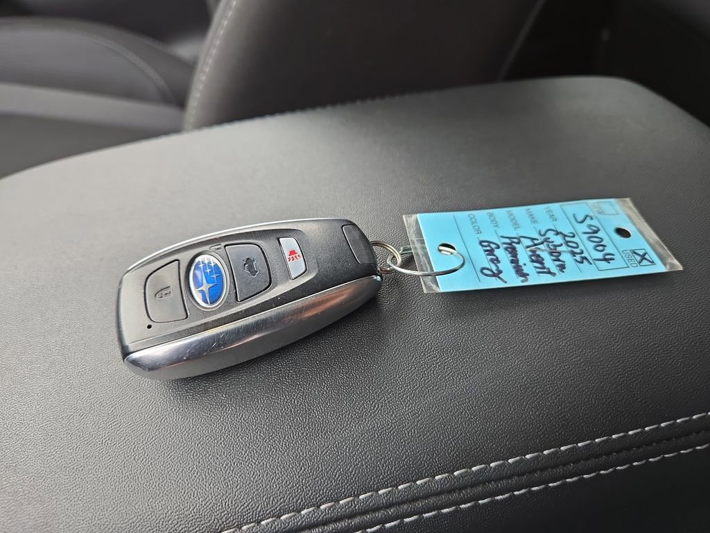 Used 2025 Subaru Ascent Premium w/ Premium Package image 29