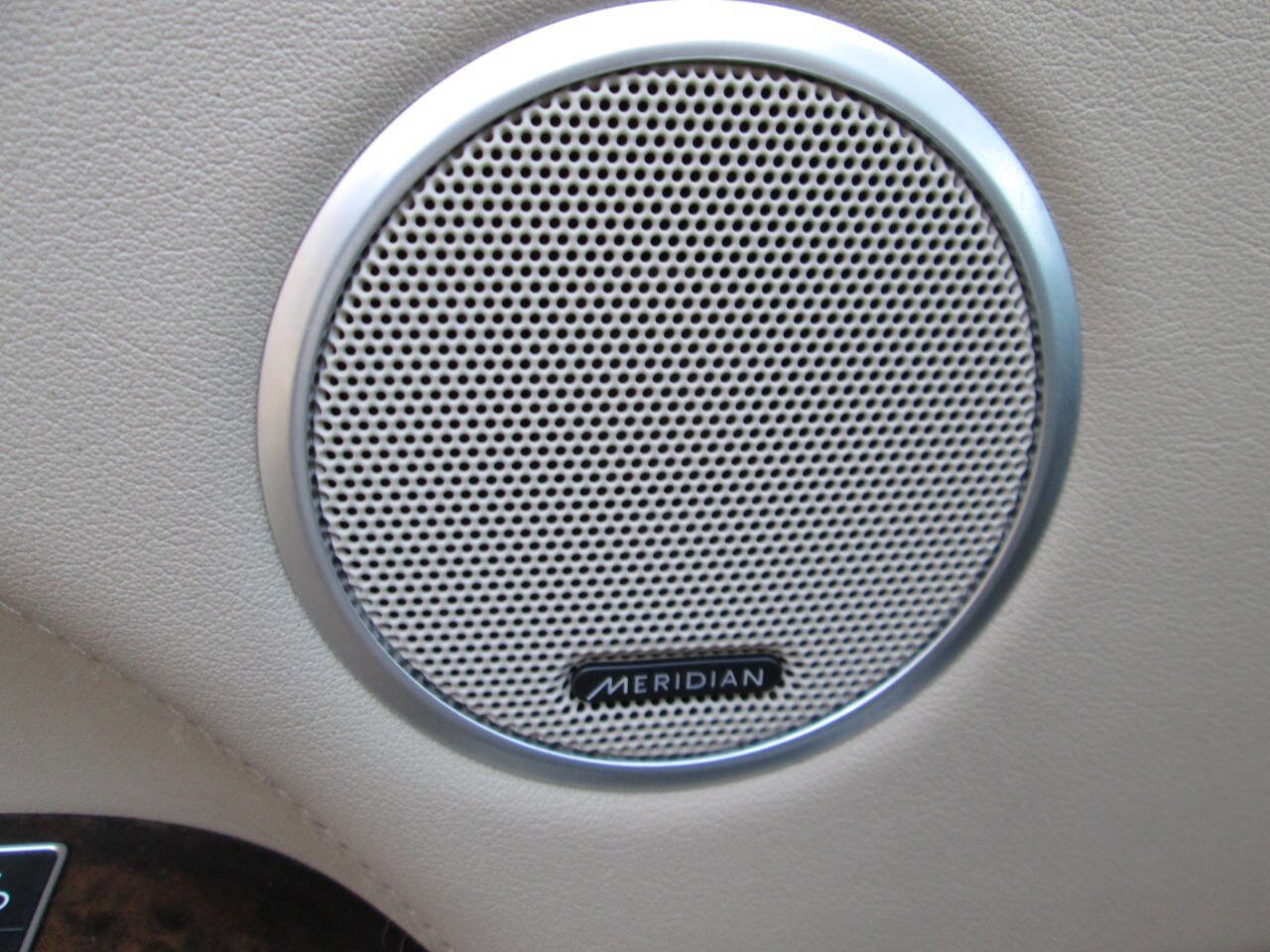 Used 2016 Land Rover Range Rover Long Wheelbase Supercharged image 23