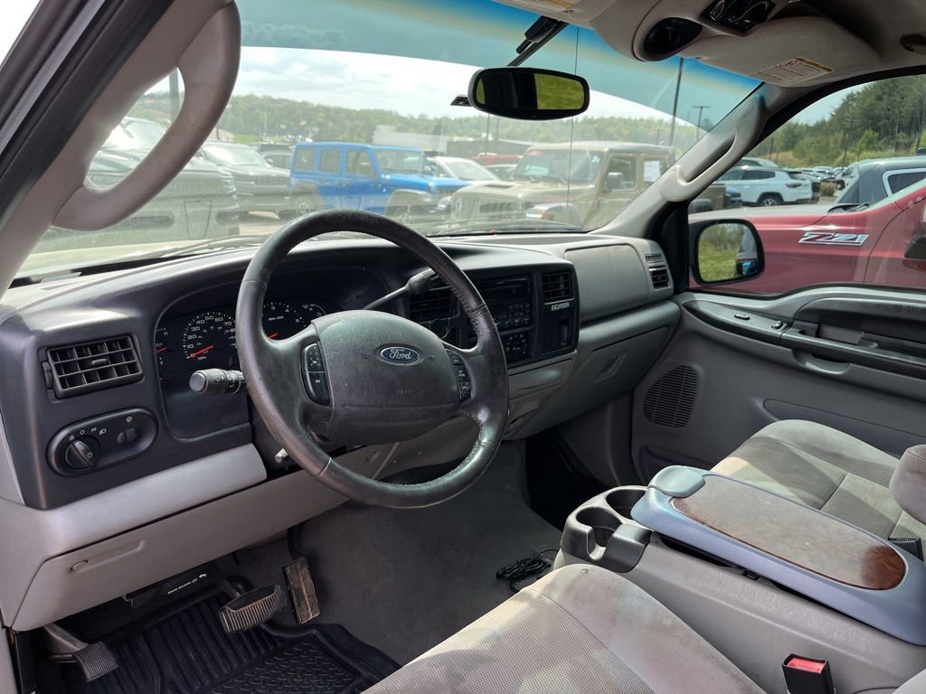 Used 2005 Ford Excursion 2WD image 7