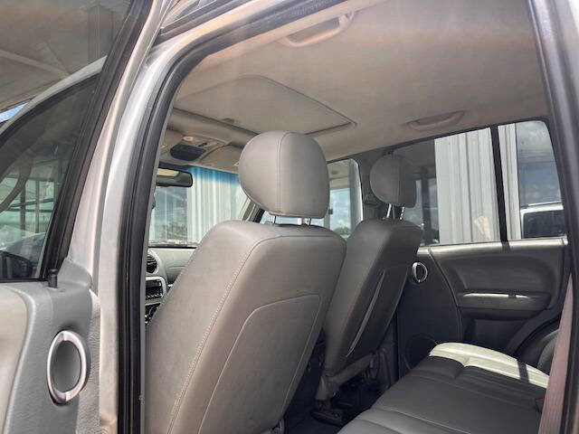 Used 2006 Jeep Liberty Limited image 7
