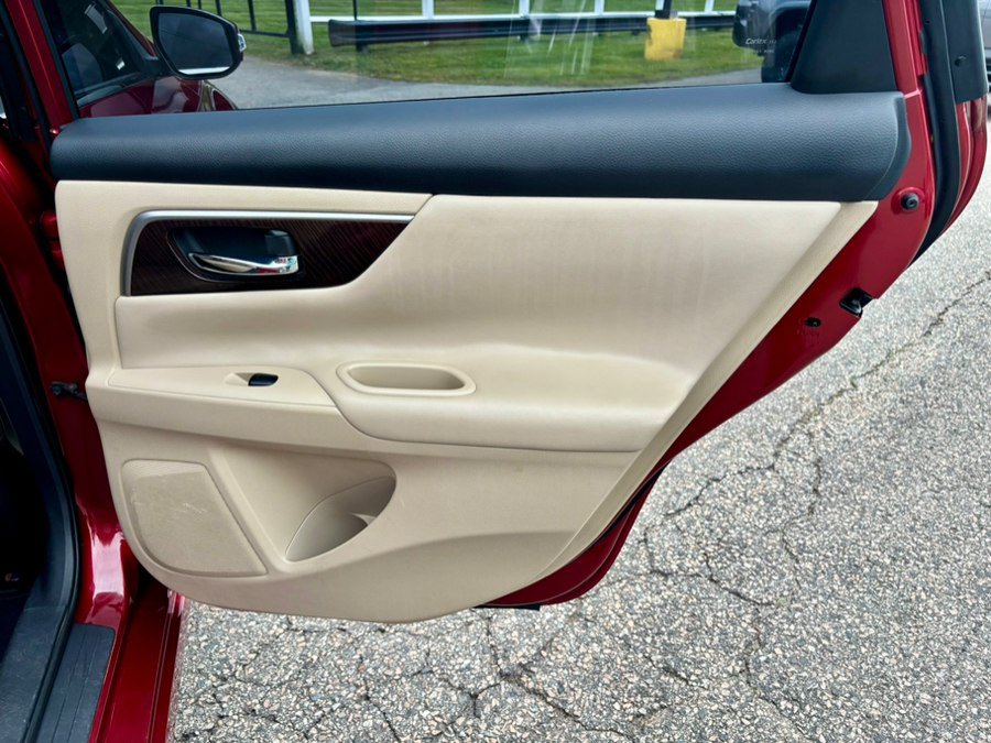 Used 2015 Nissan Altima FWD image 20