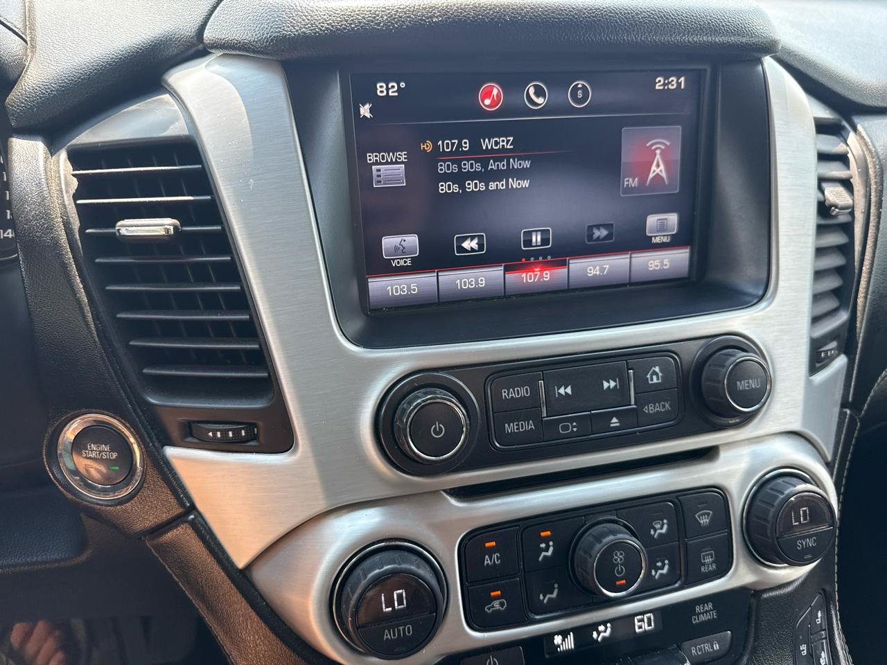 Used 2015 GMC Yukon SLT AWD/4WD image 19