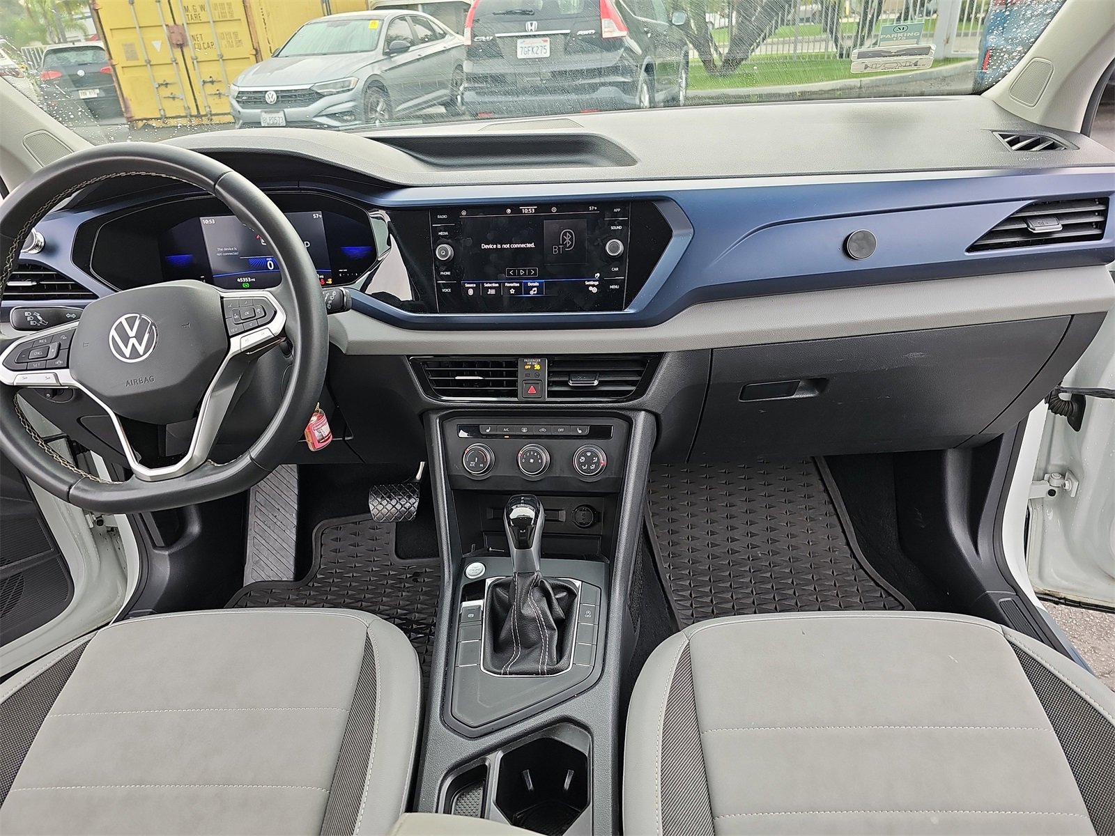 Used 2022 Volkswagen Taos SE image 9