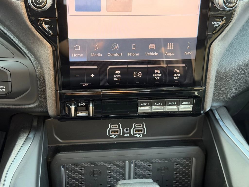 New 2026 RAM 2500 Laramie AWD/4WD image 21