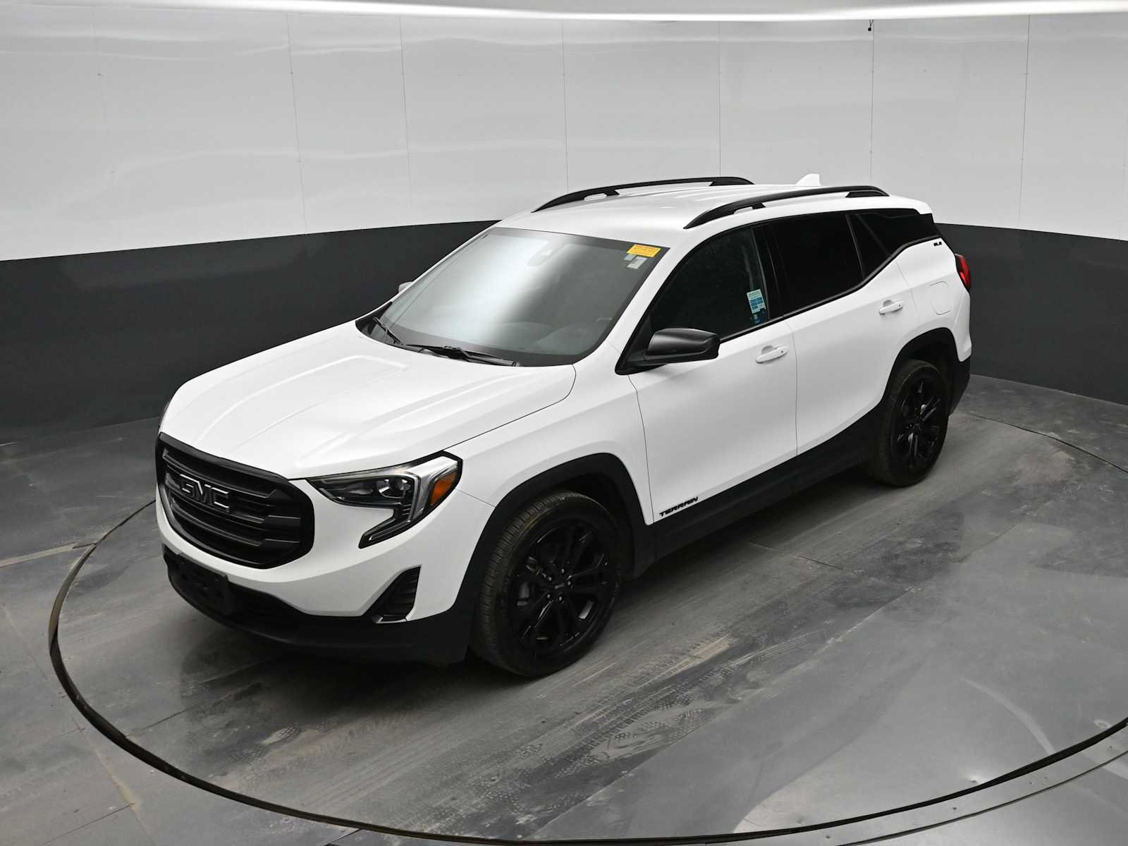 Used 2021 GMC Terrain SLE w/ Driver Convenience Package FWD image 28