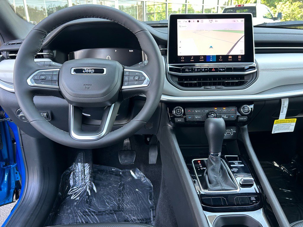 New 2025 Jeep Compass Limited image 45