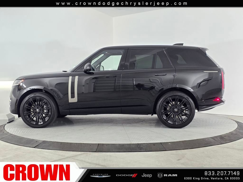 Used 2024 Land Rover Range Rover SE image 4