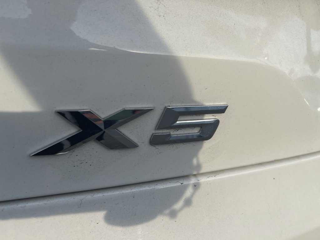 Used 2022 BMW X5 xDrive40i w/ Parking Assistance Package image 5