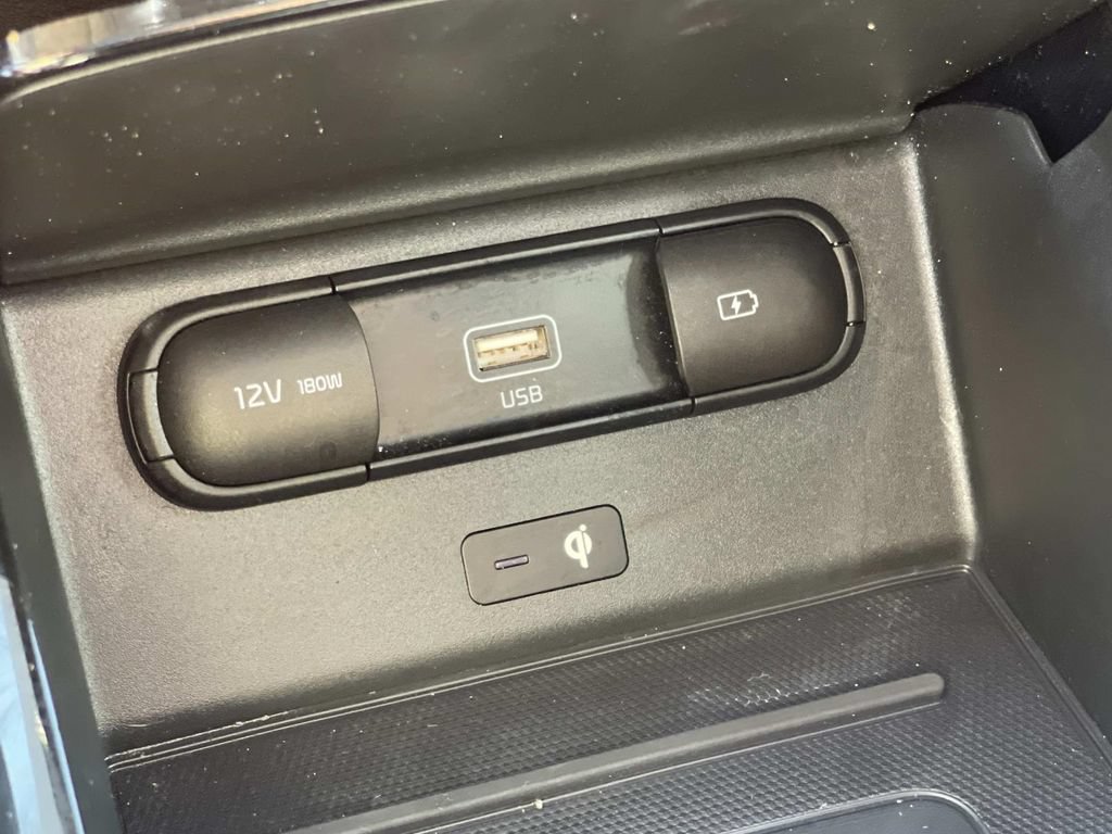 Used 2022 Kia Telluride SX w/ SX Prestige Package AWD/4WD image 26
